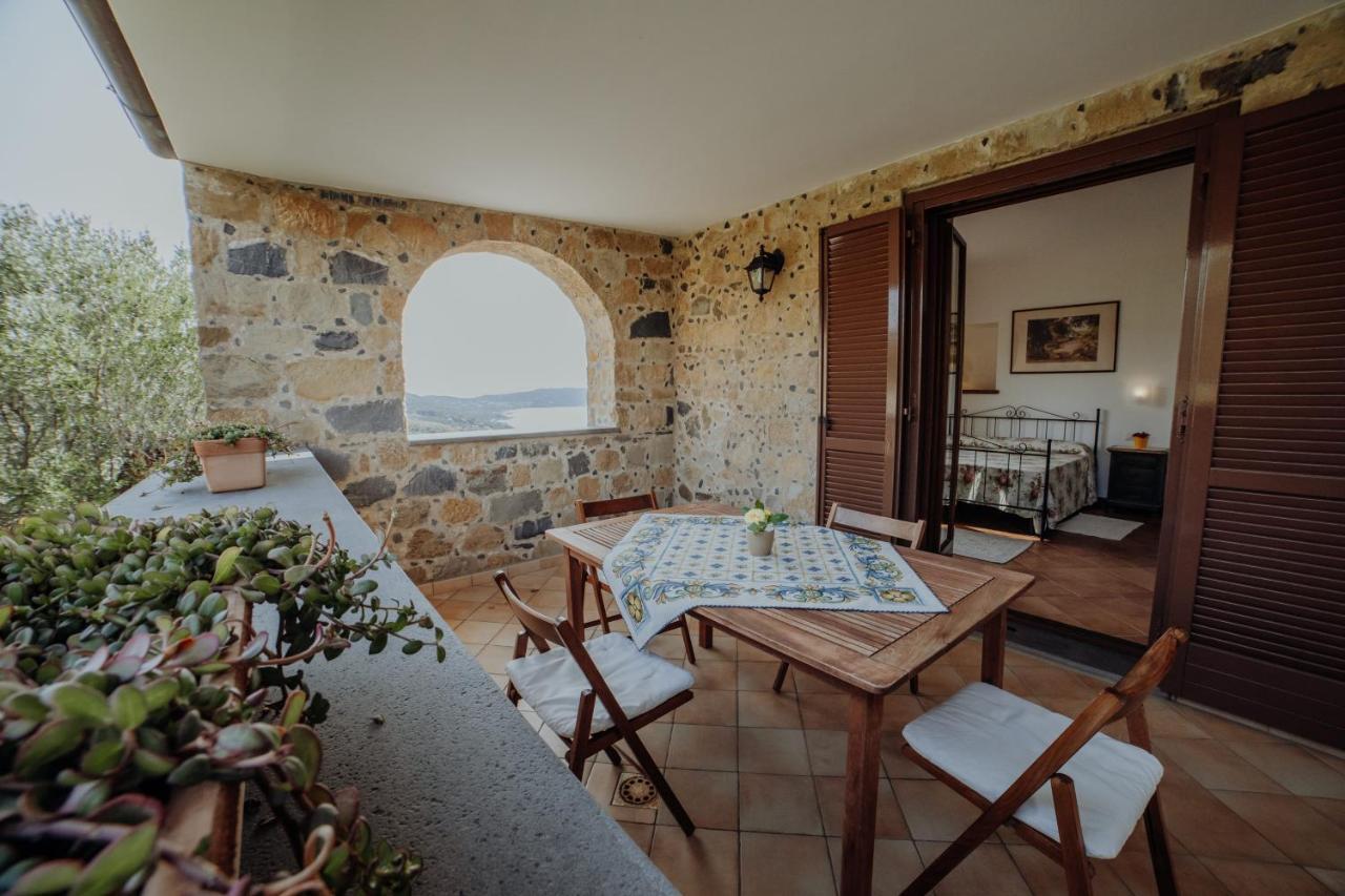 カプリオーリ Residenza Golfo Degli Uliviアパートホテル エクステリア 写真